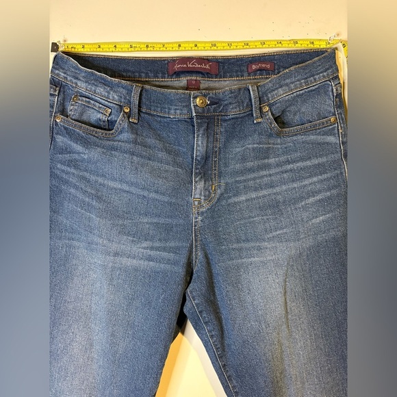 Gloria Vanderbilt - Picture 4 of 7